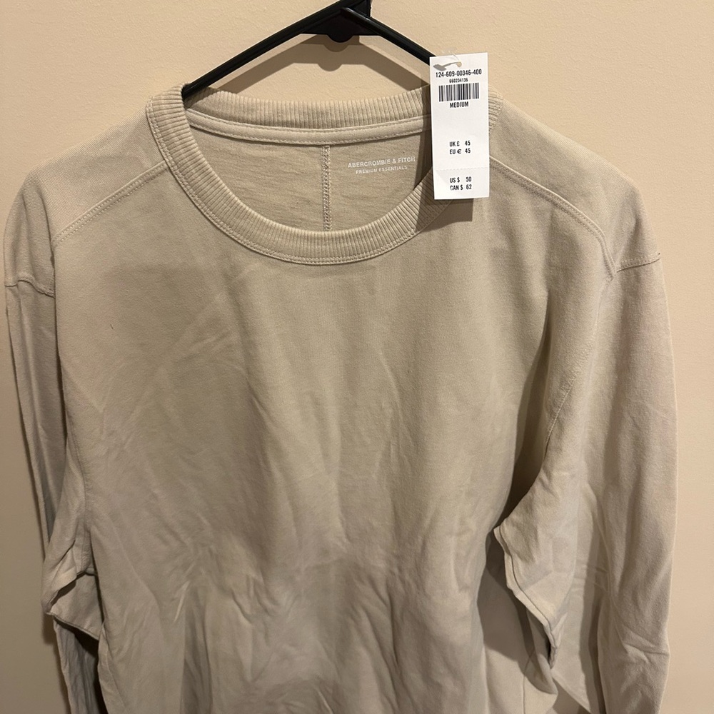 Abercrombie & Fitch Beige Long Sleeve Tee